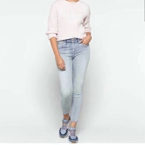 Pistola Arielle Skinny Scissor Cut Hem Women’s Jean Size 27 Light Wash